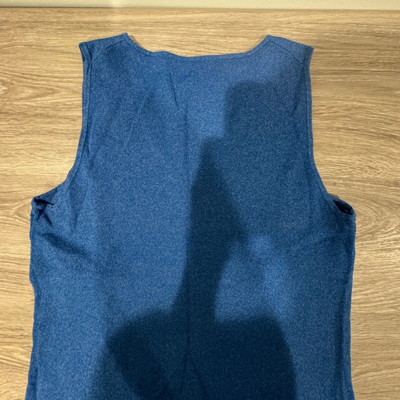Cable & Gauge Blue V-Neck Tank Top Size S - Picture 8 of 14